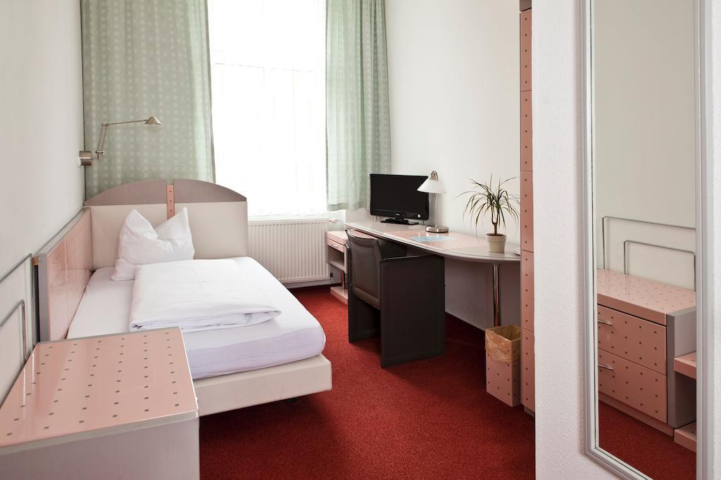 Hotel Adler Greifswald Zimmer foto